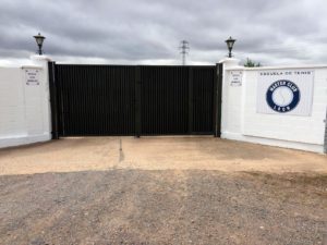 Escuela-de-tenis–c147f877-0c0a-437c-960c-6ddb3beca02d